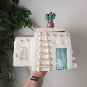 Treasure Craft Pueblo Mesa Southwestern Adobe Aztec Cactus Cookie Jar Stash Box